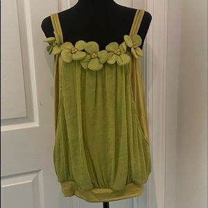 Beautiful comfortable camisole, size medium, excellent condition